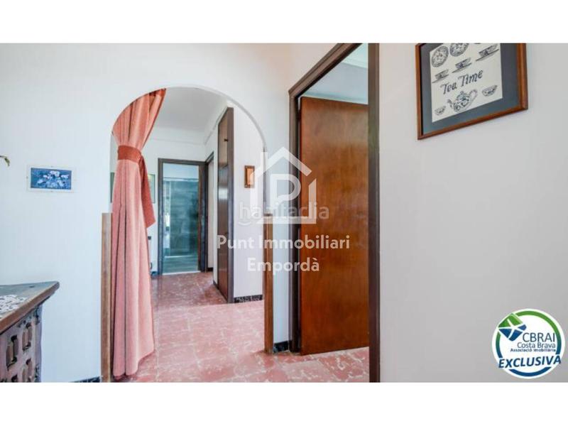 Foto fb993d2b-10e9-4a6a-a981-31f1ee7ab7f9. Casa con parcheggio in Nord Roses
