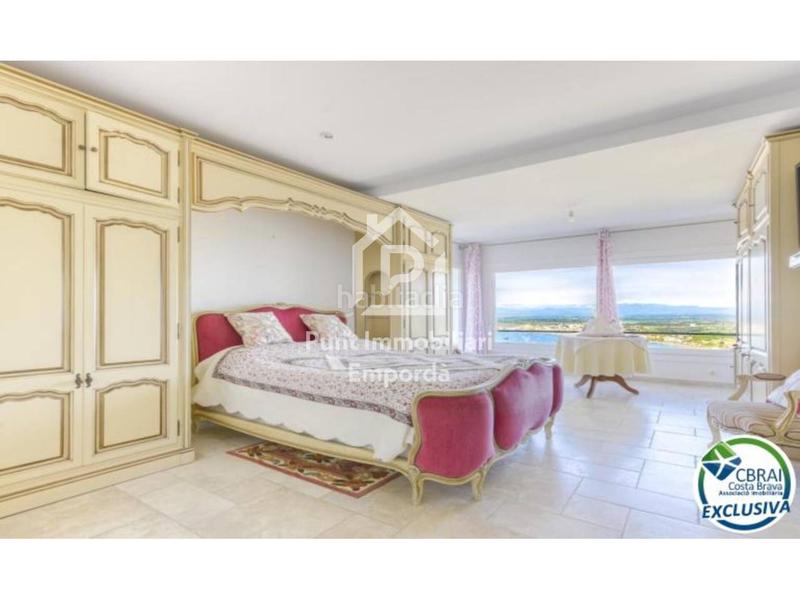 Foto cdd0274a-4767-442e-997b-1b64d401be71. Casa villa mediterránea con alma, vistas espectaculares y una oportunidad de inversión única en Roses