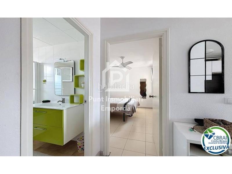 Foto f9f5562c-3ba0-467b-9ad0-5358af925a21. Appartement mit heizung parking in Santa Margarida Roses