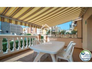 Casa  Calle gran reserva - los girasoles 33. Casa en el centro de la ciudad con piscina comunitaria