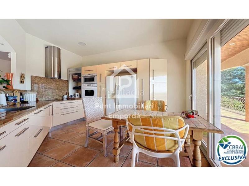 Foto 43806a48-d88a-4538-b3cd-4d3e276a1d4b. Maison avec chauffage piscine dans Pau