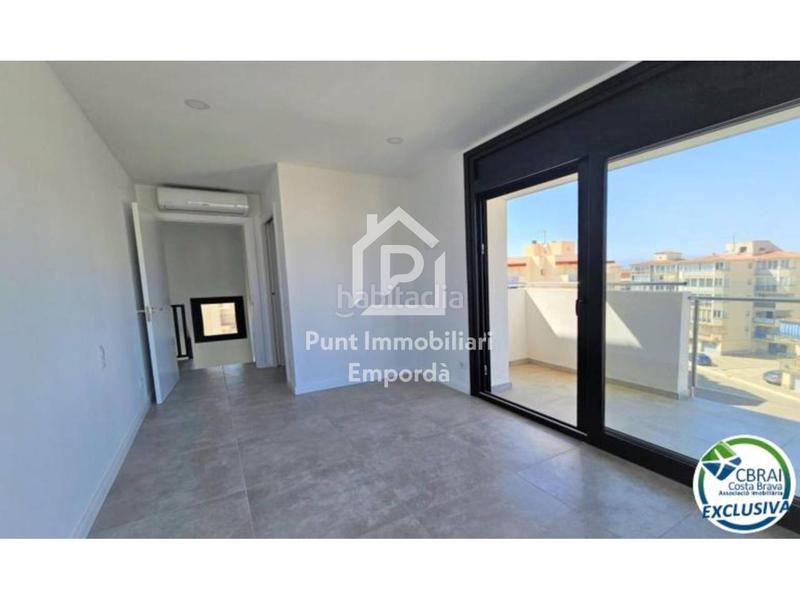 Foto a53a67ac-967b-4b4f-83e6-3de9c27f607b. Apartamento  de obra nueva en venta en Roses
