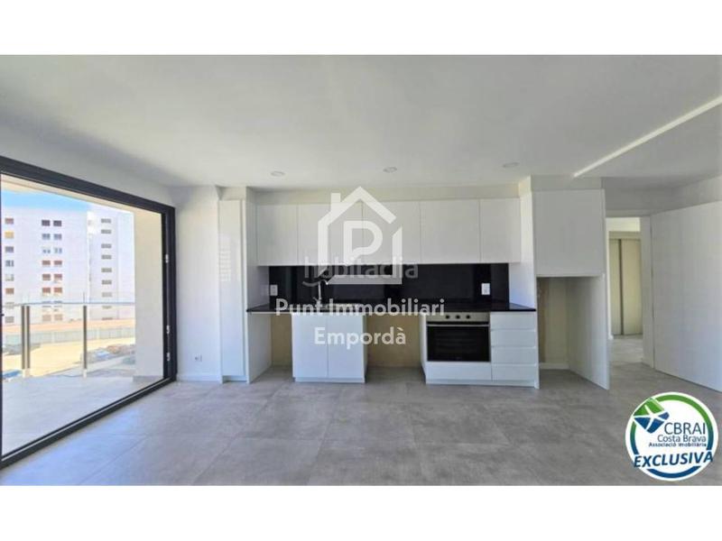 Foto a9a15b2f-4e36-436f-8249-851f9c500bc2. Apartamento  de obra nueva en venta en Roses