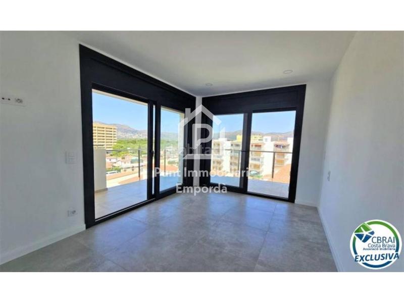 Foto ca9bcbc5-4f0d-41ab-9c2d-4b77c7a11c5e. Apartamento  de obra nueva en venta en Roses