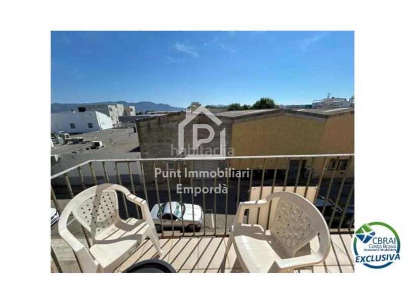 Foto 4c1ec287-2cd2-4fc5-903b-cc3cefd52135. Zweistöckige wohnung mit parking in Nord Roses