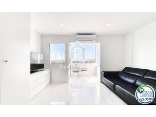 Studio  Calle port grecs 1. Estudio reformado con encanto y vistas al canal en port grec  em