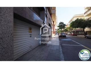 Parking voiture  Puig rom. Plaza de garaje centro roses