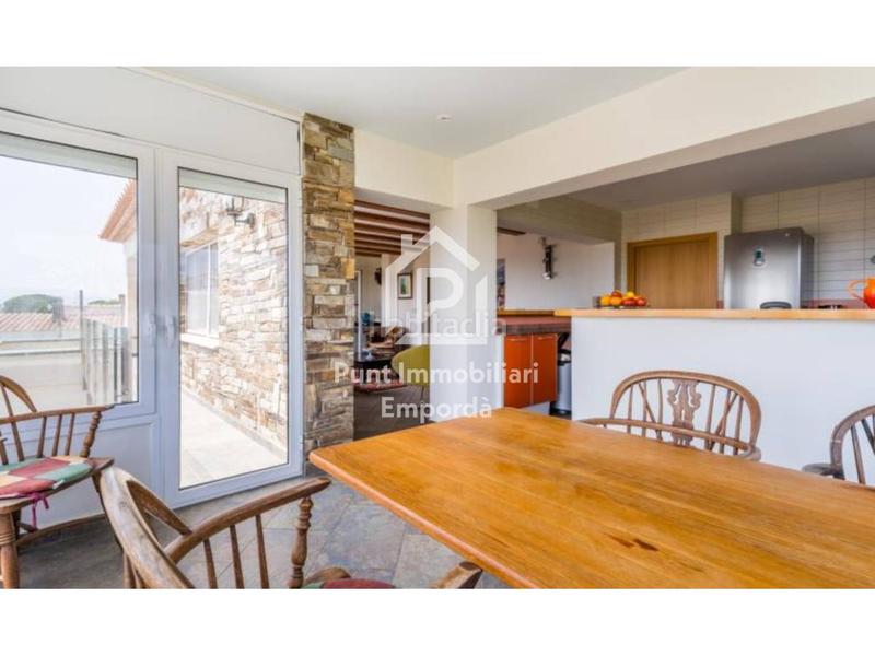 Foto 0b119644-e090-4040-b41c-178fbb0291af. Casa con riscaldamento parcheggio piscina in Nord Roses