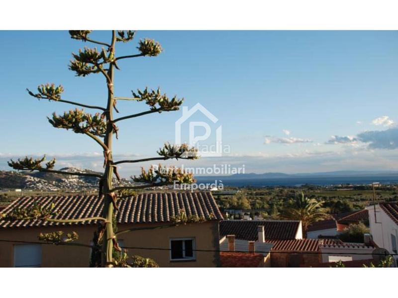 Foto 105ca1ac-1d3b-4076-8c51-e6e70b600f74. Casa con riscaldamento parcheggio piscina in Nord Roses