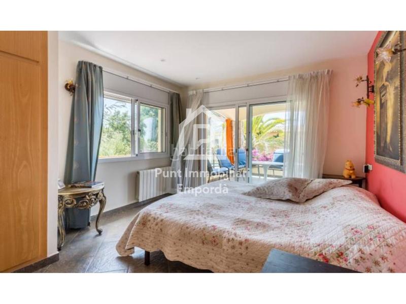 Foto 342ac82a-0ef3-4288-8a10-ee3278eb58dc. Casa con riscaldamento parcheggio piscina in Nord Roses