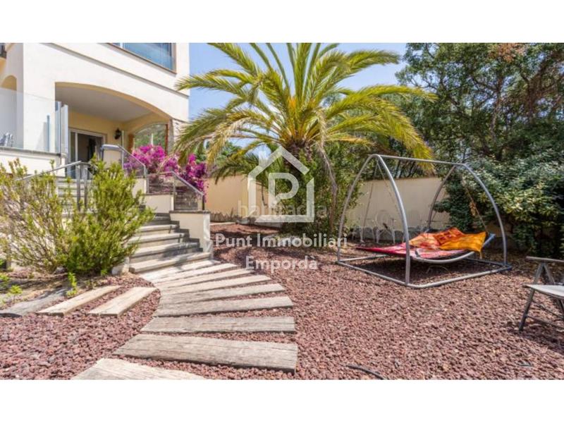 Foto 355bab4b-bd74-4639-8749-7ff2addd95f4. Casa con riscaldamento parcheggio piscina in Nord Roses