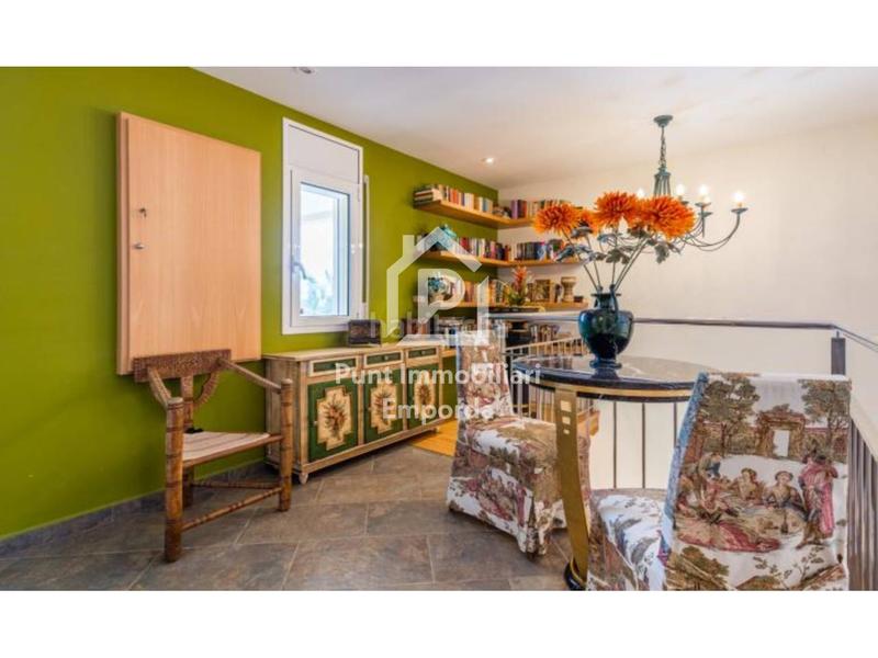 Foto 9745e126-2258-4d0e-a6dc-046c3215ae03. Casa con riscaldamento parcheggio piscina in Nord Roses