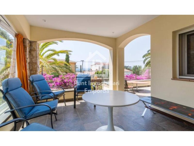 Foto ea39799d-e48d-47df-8057-64bc5232e9b0. Casa con riscaldamento parcheggio piscina in Nord Roses