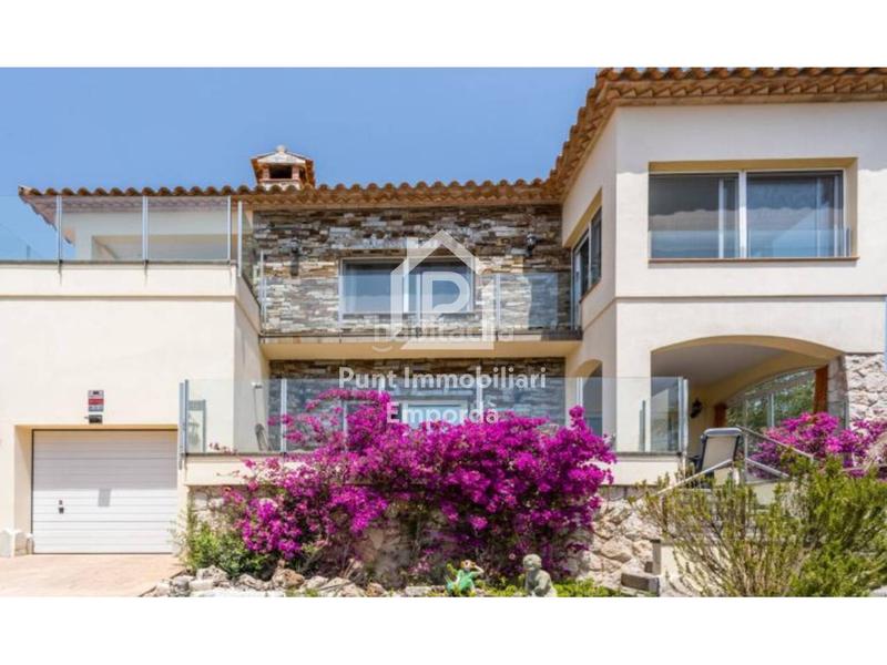 Foto f2032f31-9b07-4f13-bdd0-46f68db57d0d. Casa con riscaldamento parcheggio piscina in Nord Roses