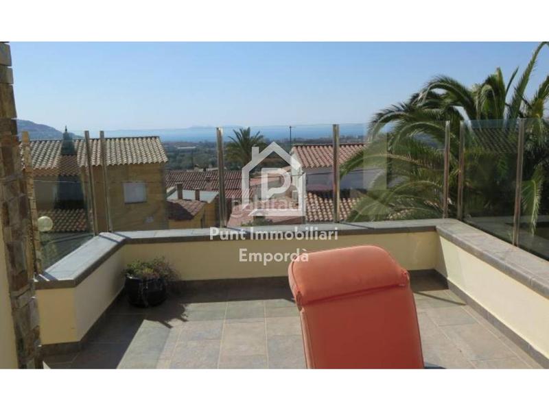 Foto f93f4deb-84a4-4d87-9771-c0d7eee00b3a. Casa con riscaldamento parcheggio piscina in Nord Roses