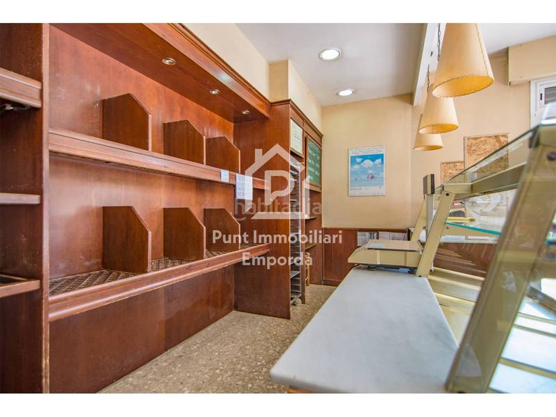 Foto 054a5231-b9b0-47cb-b12f-5c640dfb8154. Casa amb calefacció aparcament a Eixample-Horta Capallera Figueres