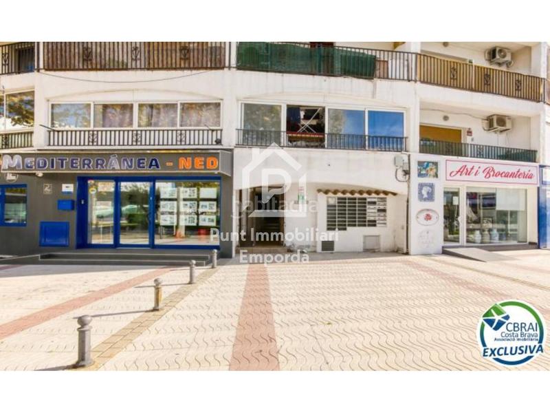 Foto 80e42f3e-ee80-446d-845f-650f24e0ffb0. Estudio acogedor estudio con terraza cerrada en sector flamicell en Empuriabrava