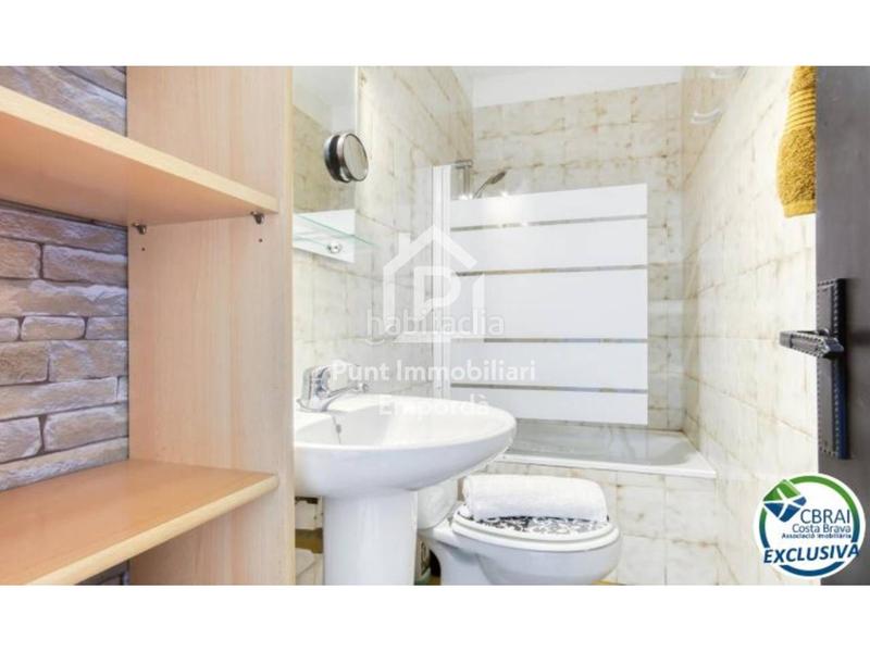 Foto 8dfaace5-e1e1-4800-9bad-018cbed62d56. Estudio acogedor estudio con terraza cerrada en sector flamicell en Empuriabrava