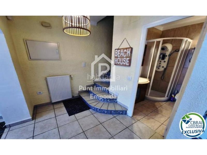 Foto 6ca03fc8-6f26-4fe4-b71f-b2b3ad97b6a7. Maison avec parking piscine dans Port Grec - Port Moxó Empuriabrava