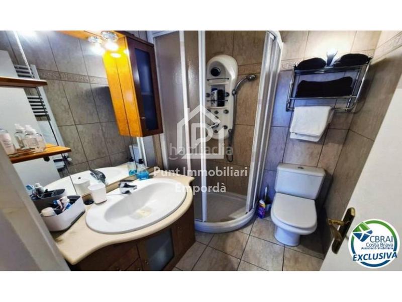 Foto aa73d1f8-53c6-44b3-bf32-1e6f052b53fb. Maison avec parking piscine dans Port Grec - Port Moxó Empuriabrava