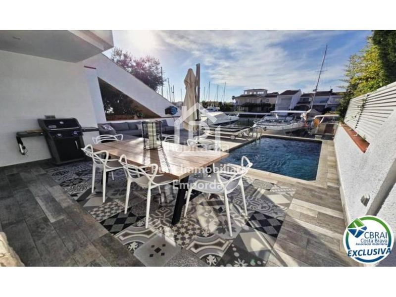 Foto ec9ee1f6-fd24-43ac-8ecc-dcdf44352487. Maison avec parking piscine dans Port Grec - Port Moxó Empuriabrava