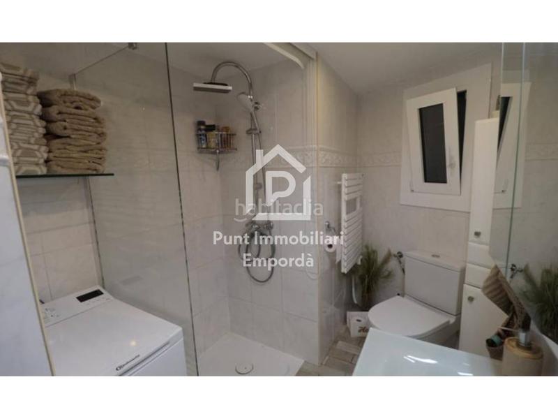 Foto 77983fb7-64de-428b-a907-77d313cba200. Etagenwohnung mit parking in Santa Margarida Roses