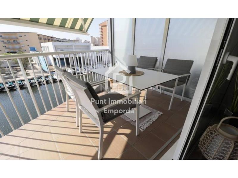 Foto 789b6978-ae3b-4c41-ac7d-881138b9ed78. Etagenwohnung mit parking in Santa Margarida Roses