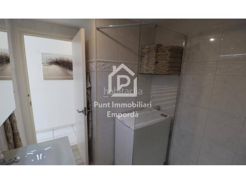 Foto 8596e120-d0cf-437e-8c59-9d2f8ff9fe90. Etagenwohnung mit parking in Santa Margarida Roses