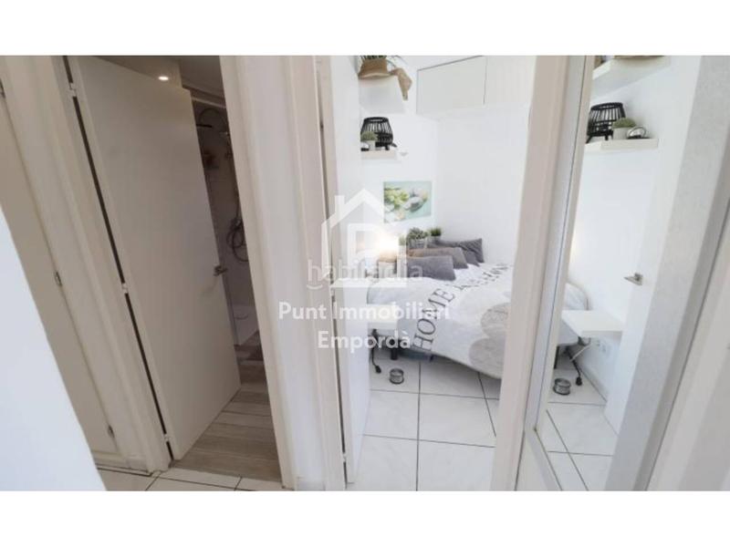 Foto 8bacf921-32d9-4823-9b40-5fa5a17f5a96. Etagenwohnung mit parking in Santa Margarida Roses