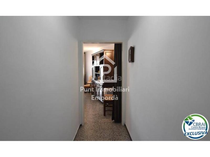Foto 6e23c11c-659c-4bca-a8a2-1c34021fde30. Piso apartamento situado en santa margarita a 250 metros de la playa. en Roses