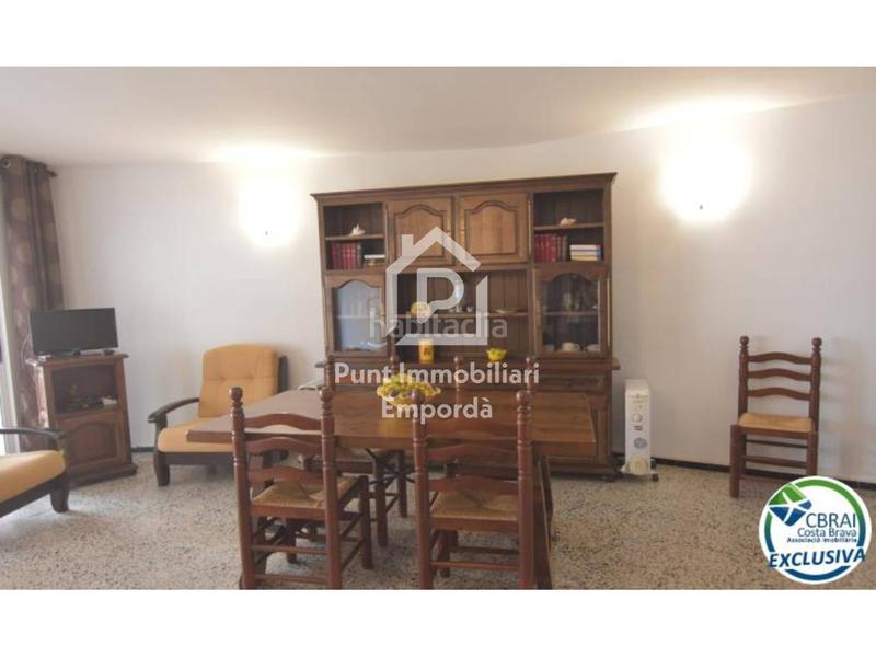 Foto dcc3e06e-7a5b-4d17-a590-1d3d95a21d39. Piso apartamento situado en santa margarita a 250 metros de la playa. en Roses