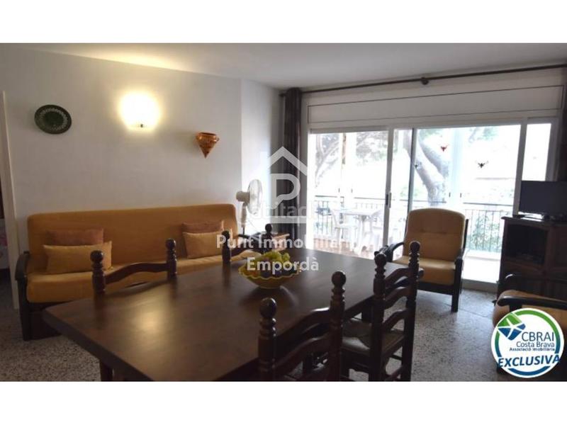 Foto e105ffc5-b1a6-4927-8030-832be1fa5392. Piso apartamento situado en santa margarita a 250 metros de la playa. en Roses