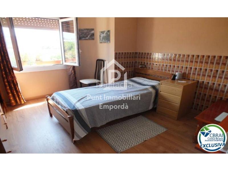 Foto 0b3fe6dc-7a39-496c-ac7a-7d5c03bb987d. Appartement avec chauffage dans Nord Roses