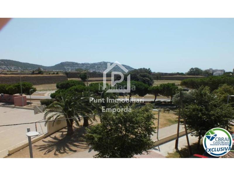 Foto ebfacdd2-b3a8-4a75-97b6-63f9d6489373. Appartement avec chauffage dans Nord Roses