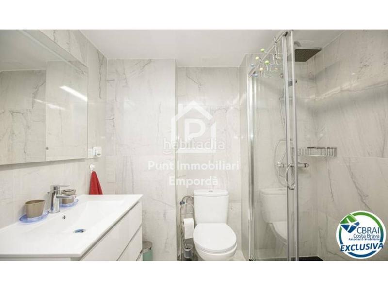 Foto 4598de32-c294-45a9-94a1-81ecab70d693. Apartament amb calefacció a Salins - Cavall de Mar Empuriabrava