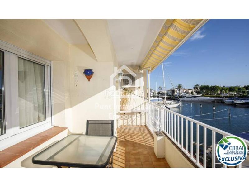 Foto a3109a04-20b9-41a7-adf5-0b9365a31d9a. Apartament amb calefacció a Salins - Cavall de Mar Empuriabrava