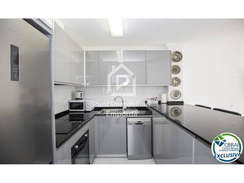 Foto acbcb466-95e0-4b75-b5b9-32bbf24698a8. Apartament amb calefacció a Salins - Cavall de Mar Empuriabrava