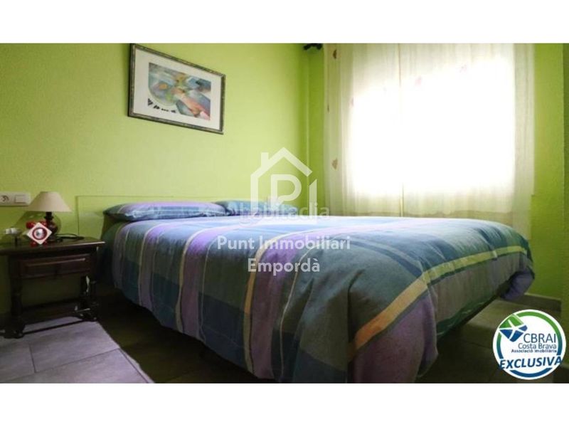 Foto a2702983-186e-4949-a325-9639a316f8d6. Pis amb piscina a Sant Maurici Empuriabrava