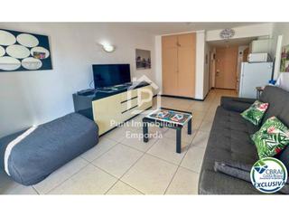 Studio  Cala rostella. Estudio luminoso renovado a 40 metros del mar, zona del salatar