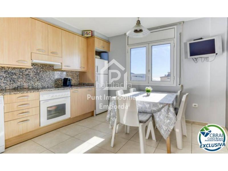 Foto 8d275b94-de8b-4012-b835-b1e7226cfeae. Zweistöckige wohnung in Salatar Roses