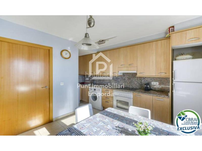 Foto cb41b282-9d4b-4bb4-ba39-6e1028e870fd. Zweistöckige wohnung in Salatar Roses