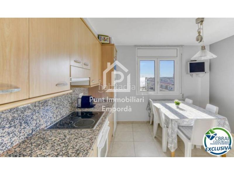 Foto cbc26f58-d36b-488d-8384-0e5ffd32f020. Zweistöckige wohnung in Salatar Roses