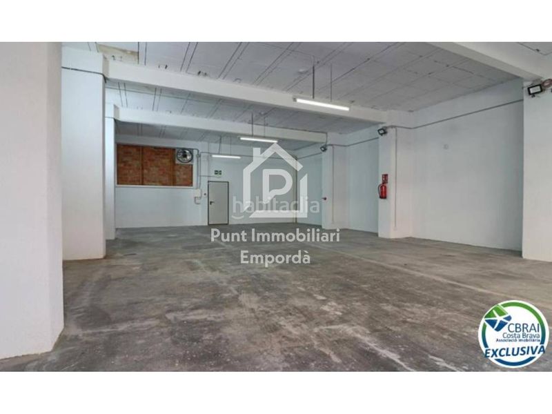 Foto 7d242609-5cae-4a05-919e-b504c8794d60. Local comercial a Parc Bosc-Castell Figueres
