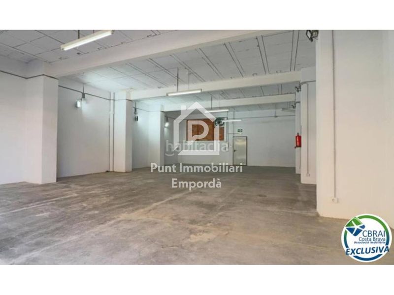 Foto a193a187-7491-43a1-aa5a-277369948ab0. Local comercial a Parc Bosc-Castell Figueres