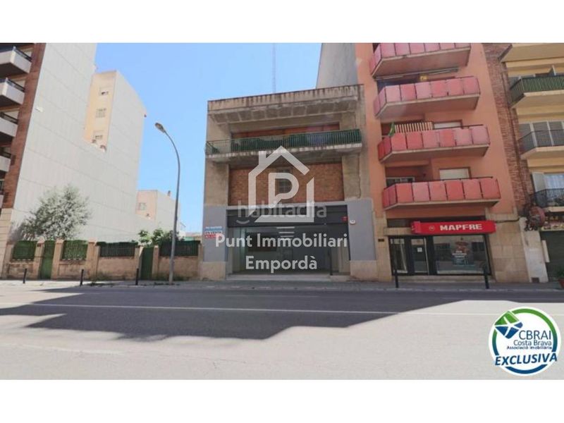 Foto a6e6abcc-cccd-472b-9d5c-4a187b193773. Local comercial a Parc Bosc-Castell Figueres