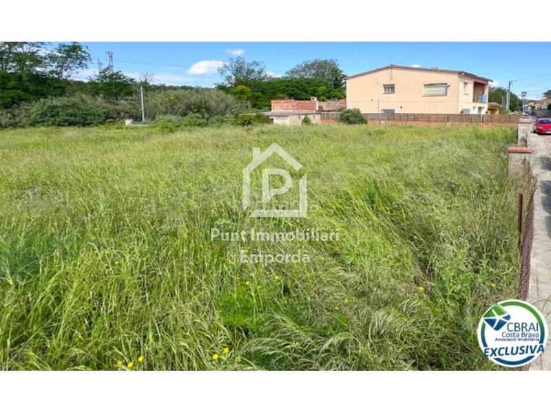 Foto ca82cea0-0078-4a47-b18b-8643519edd55. Terreny residencial a Sant Miquel de Fluvià