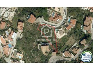 Fondo rustico  Marià aguiló. Terreno con impresionante vista a la bahía de roses