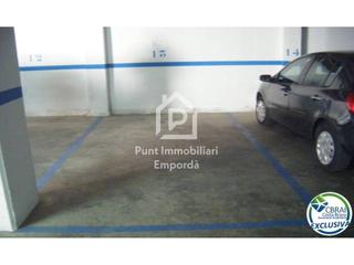Autoparkplatz  Nord. Aparcamiento en la residencia aqua marina de 11 m.