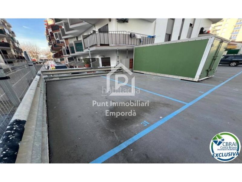 Foto a6413ef9-171f-4886-b5a7-b1e725888edc. Aparcament cotxe a Muga - Gran Reserva - Badia Empuriabrava