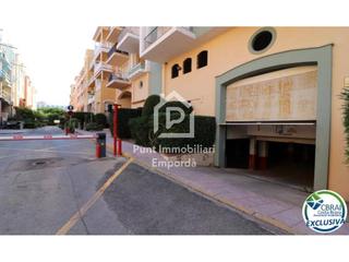 Parking coche  Sector de badía-gran reserva. Plaza de aparcamiento en gran reserva en el semisótano del edifi
